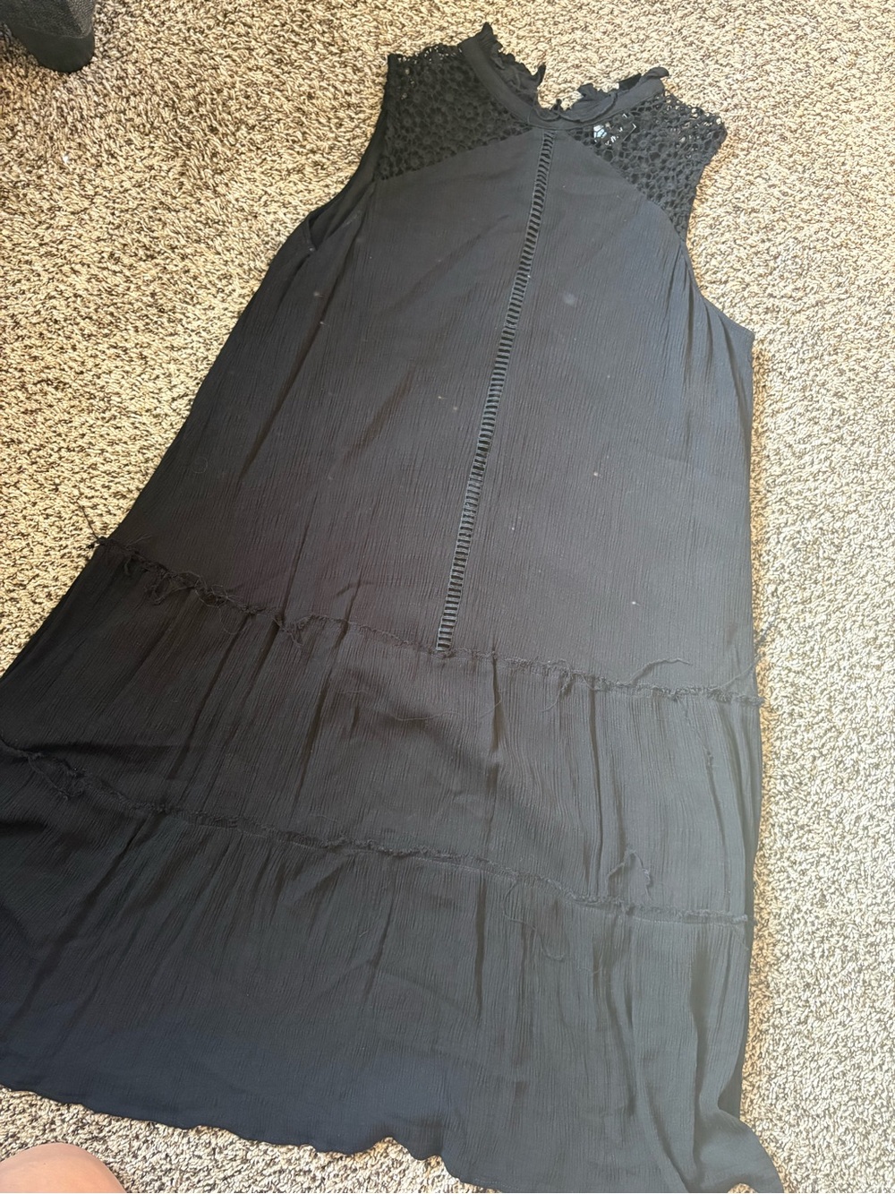 Black Crochet Yoke Sleeveless Maxi Dress
